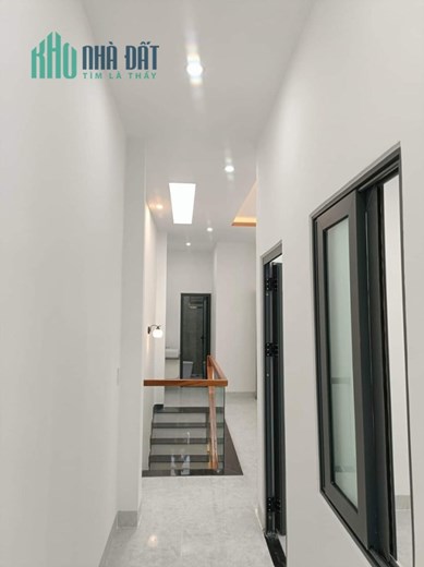 BÁN NHÀ 2 TẦNG MỚI ĐẸP 3PN, KIỆT ÔTÔ 4M HOÀNG VĂN THÁI, CÁCH ĐƯỜNG CHÍNH 50M - CHỈ NHỈNH 2 TỶ