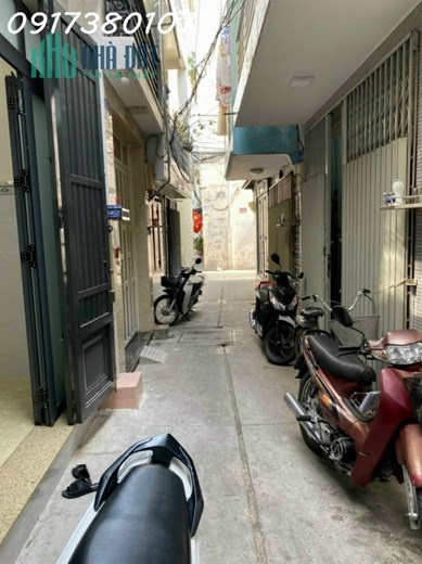 Bán nhà đưởng phú thọ phường 1 quận 11 đã xay mới 3 lầu giá 3 tỷ 460 triệu hoa hồng anh chị giới