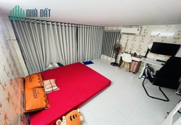 Nhà mới. Chính chủ lâu năm. 5m ra HXT tránh. Tân Phú. Sổ vuông. Nhỉnh 3 Tỷ.