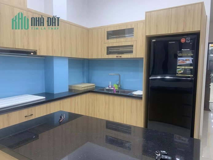 Bán nhà mặt tiền Ông Ích Khiêm dt 96m, Q. Hải Châu, Đà Nẵng. Giá 17 tỷ