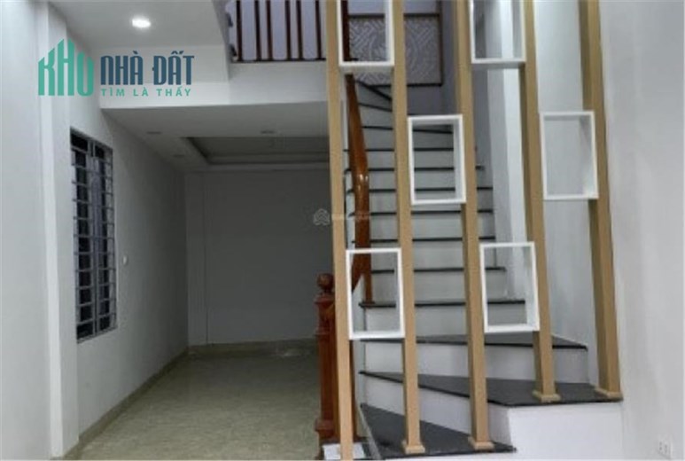 Chủ nhà cần tiền bán gấp nhà Vân Canh Hoài Đức, nhà mới xây mặt tiền 4.5m 4 tầng xây chắc chắn