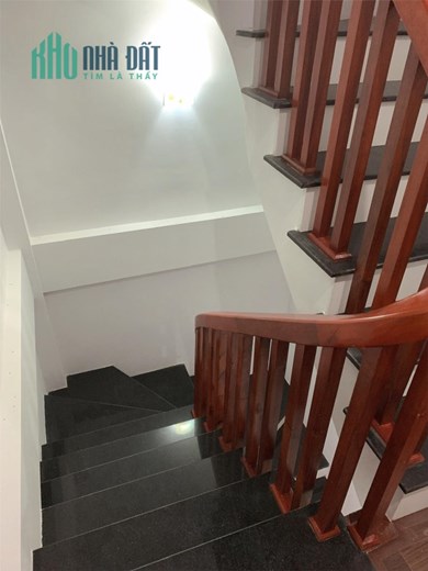 Chủ nhà cần tiền bán gấp nhà Vân Canh Hoài Đức, nhà mới xây mặt tiền 4.5m 4 tầng xây chắc chắn
