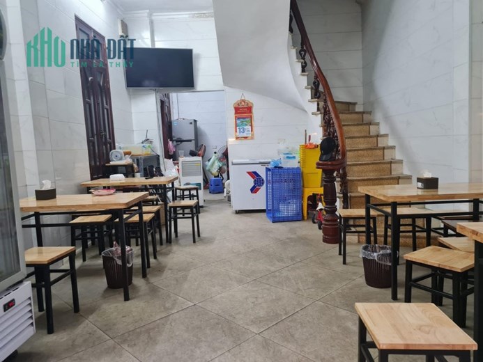 Ngọc Lâm Rất Hiếm: 5 Tầng- Lô Góc- Vỉa Hè- Kinh Doanh tấp nập ngày đêm. Nhỉnh 10 tỷ thương lượng