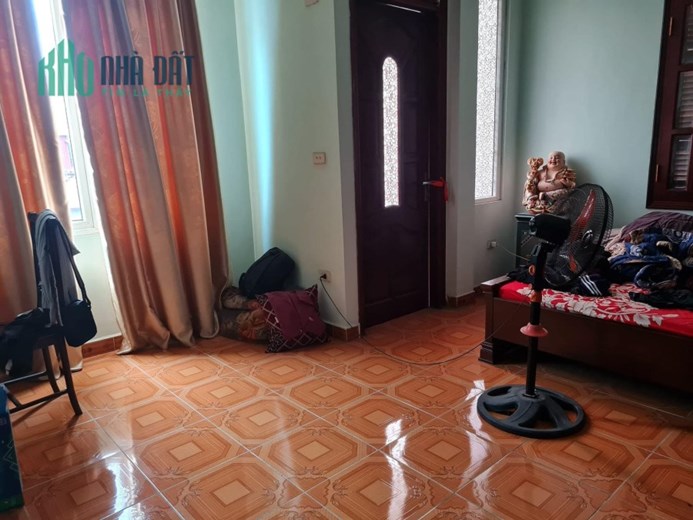 Ngọc Lâm Rất Hiếm: 5 Tầng- Lô Góc- Vỉa Hè- Kinh Doanh tấp nập ngày đêm. Nhỉnh 10 tỷ thương lượng