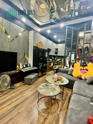 Bán nhà Minh Khai, ngõ rộng, nhà đẹp nội thất sịn sò, DT36m2, giá 3.7 tỷ.