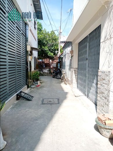 Nhà thuê trệt, lửng hẻm 141 Tám Danh P4Q8 - Giá : 8 Triệu