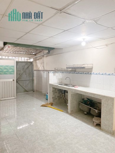Cho thuê NNC hẻm 141 Tám Danh P4Q8. Giá 8 triệu