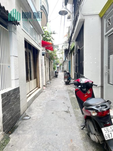 Cho thuê nhà mới 4 tầng hẻm thông đường Nguyễn Đình Chiểu P4Q3. Giá 18tr