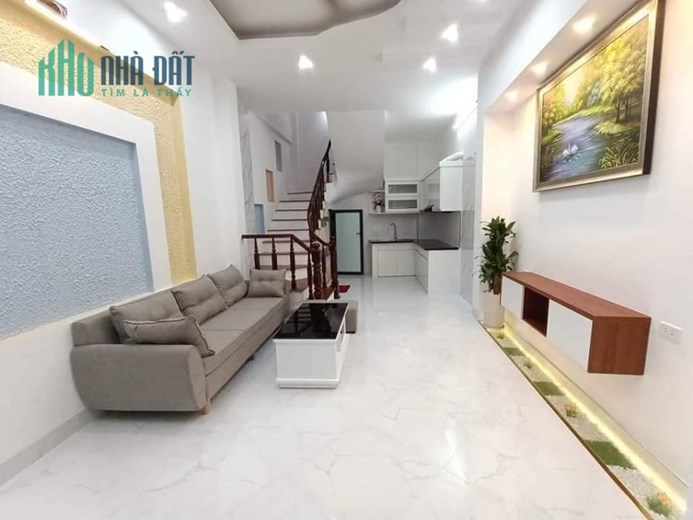 Bán nhà ngay đoạn đầu Trương Định, Ngõ thông, ba gác đỗ cửa, DT38m2, giá 3.9 tỷ.