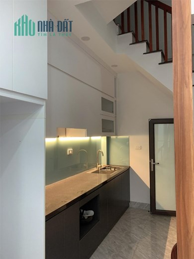 Bán nhà Vân Canh diện tích 40m2 x 5 tầng cách Mỹ ĐÌnh chỉ 5 phút đi xem chủ để lại nội thất giá chỉ