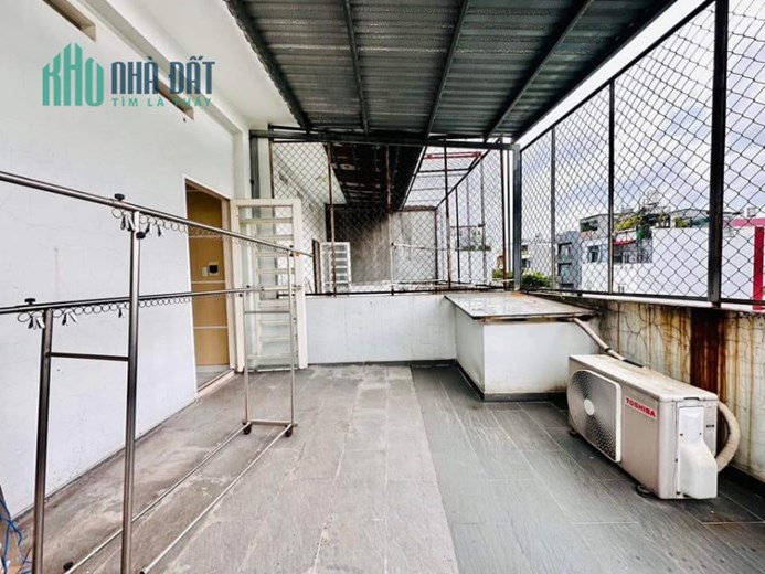 Bán nhà 3 tầng BTCT hẻm xe hơi 5M, nh 4.6x13M Chỉ 4 tỷ x