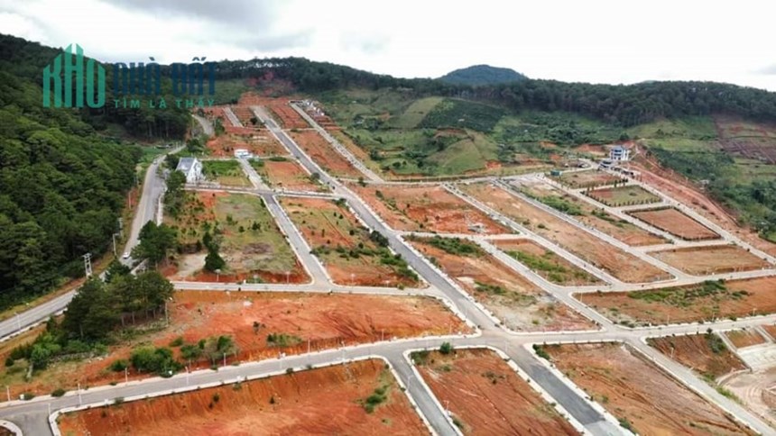Cần bán gấp đất nền Biệt Thự 2 mặt tiền KQH VẠN XUÂN, Lạc Dương, Đà Lạt 293m2