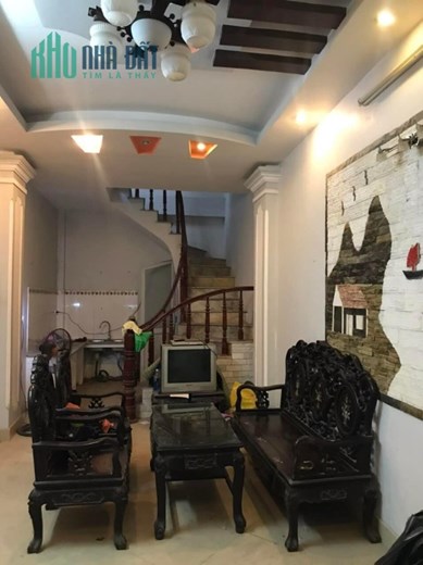 Bán nhà Minh Khai, Mấy bước ra mặt phố, DT 37m2, giá 3.8 tỷ.