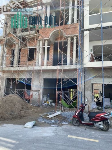 Chính chủ cần tiền gấp bán gấp lô Đất Full Thổ Cư, Đã có sổ 191m2