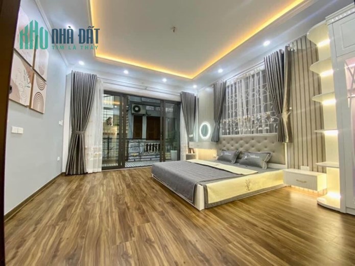 Nhà Đống Đa, chỉ 1 nhà ra mặt phố Xã Đàn, 45m2x5T, MT 5m thoáng sáng. Giá 7 tỷ có TL.
