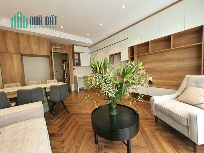 Nhà Đống Đa, chỉ 1 nhà ra mặt phố Xã Đàn, 45m2x5T, MT 5m thoáng sáng. Giá 7 tỷ có TL.