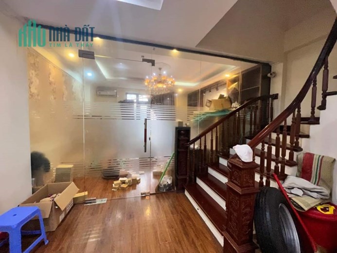 Anh chị Hạnh làm ăn phát đạt chuyển ra phố  cần bán gấp nhà đường Tiến Thành – Dương Nội- Hà