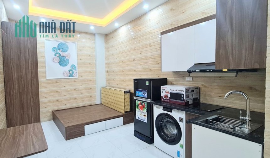 Bán CCMN Trương Định 58m2 x 5 tầng 1 tum, 9 ngủ khép kín thang máy DT 55tr.Giá 7,6ty. Sổ đỏ sẵn