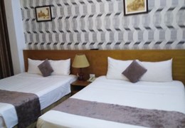 Bán nhà 60m2, mặt phố Hàng Hành, Hoàn Kiếm, oto, KD, vỉa hè rộng, 69.9 tỷ, hung8st