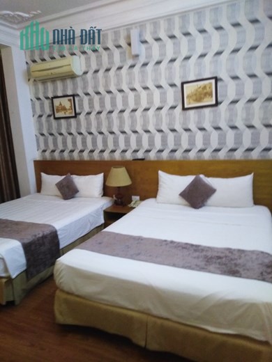 Bán nhà 60m2, mặt phố Hàng Hành, Hoàn Kiếm, oto, KD, vỉa hè rộng, 69.9 tỷ, hung8st