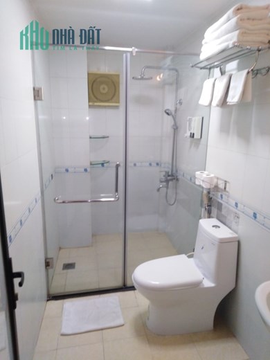 Bán nhà 60m2, mặt phố Hàng Hành, Hoàn Kiếm, oto, KD, vỉa hè rộng, 69.9 tỷ, hung8st