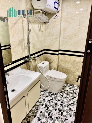 Lê Thanh Nghị, Hai Bà Trưng, 45m2, 5T, lô góc, oto, nhà cần bán nhanh