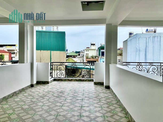 Lê Thanh Nghị, Hai Bà Trưng, 45m2, 5T, lô góc, oto, nhà cần bán nhanh