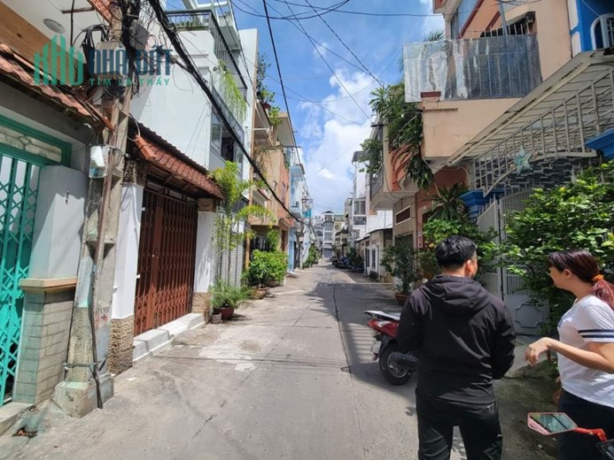 Nhà Ở 39.4m2,4 phòng ngủ đường Cách Mạng Tháng 8 Quận Tân Bình
