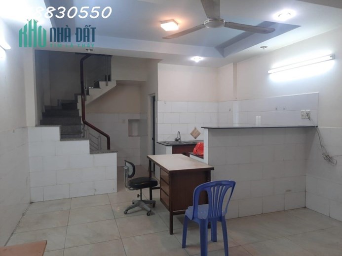 Bình Thạnh, gần Quận 1, 44m2, ngang 4m, cho thuê 8 triệu, nhỉnh 4 tỷ