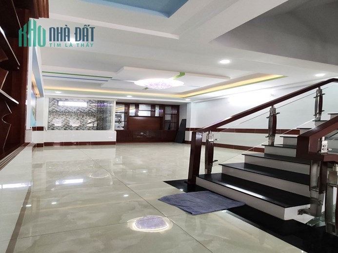 VỊ TRÍ ĐẸP, NGAY KDL BẾN XƯA QUẬN 12, Ô TÔ VÀO NHÀ, 4 TẦNG BTCT, 4 PN, TẶNG FULL NỘI THẤT CAO CẤP.