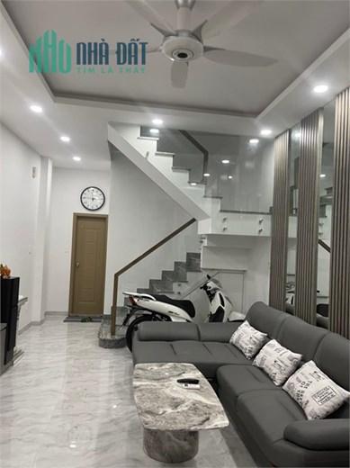 NHÀ TRẦN HƯNG ĐẠO QUẬN 1 - 4 TẦNG CHẮC CHẮN - NỘI THẤT CAO CẤP