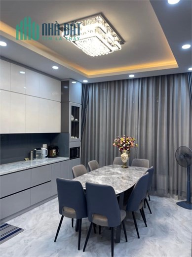 NHÀ TRẦN HƯNG ĐẠO QUẬN 1 - 4 TẦNG CHẮC CHẮN - NỘI THẤT CAO CẤP