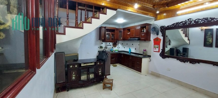 Cần bán gấp nhà 5 tầng giá rẻ ngõ 15 Đại La - Hai Bà Trưng