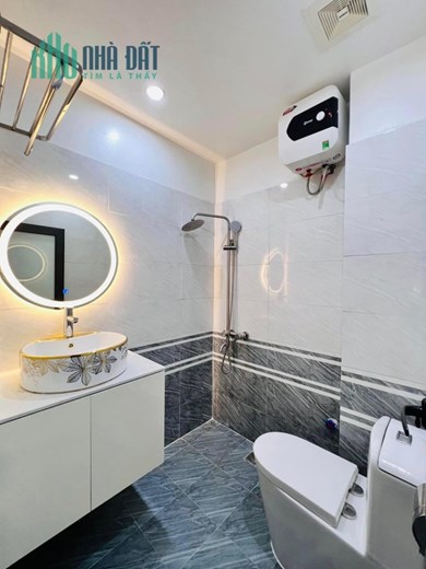 BÁN NHÀ TRẦN QUANG DIỆU 5,72 TỶ NGÕ OTO TRÁNH - VÀI BƯỚC RA PHỐ - KHU PHÂN LÔ - LÔ GÓC  MẶT THOÁNG