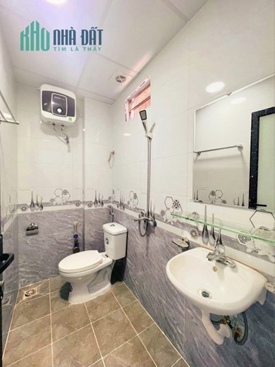 BÁN NHÀ TRẦN QUANG DIỆU 5,68 TỶ-LUNG LINH SÁNG THOÁNG NHÀ ĐẸP Ở SƯỚNG -  - ÔTÔ ĐỒ CỬA – GÍA