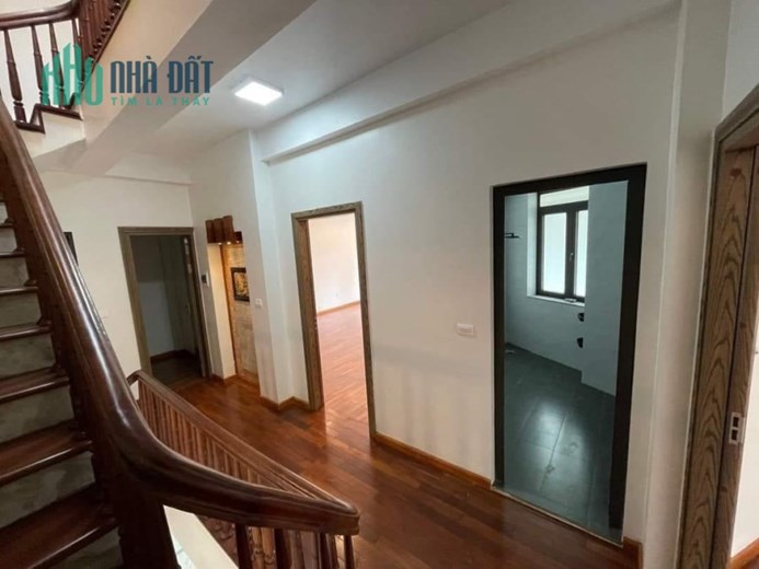 BIỆT THỰ VĂN QUÁN-HÀ ĐÔNG-135mx4 TẦNG-LÔ GÓC-Ô TÔ TRÁNH-3 THOÁNG-Ở NGAY.