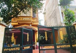 BÁN GẤP BIỆT THỰ CỔ NGAY CHÂN MIPEC TOWER LONG BIÊN 170M2 SÂN VƯỜN Ô TÔ VÀO NHÀ 17 TỶ