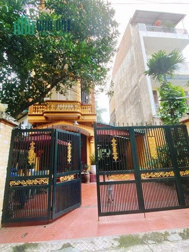 BÁN GẤP BIỆT THỰ CỔ NGAY CHÂN MIPEC TOWER LONG BIÊN 170M2 SÂN VƯỜN Ô TÔ VÀO NHÀ 17 TỶ