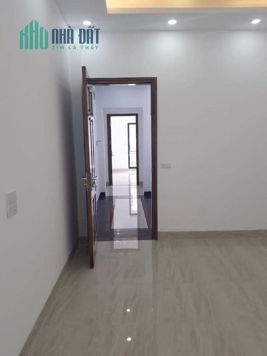 Bán nhà 52m2 phố Nghi Tàm, Tây Hồ Gara Ô tô 6 phòng ngủ Kinh doanh đỉnh 7.2 Tỷ