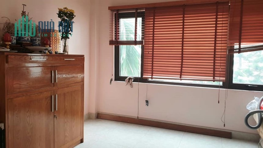 Bán căn nhà 54m2 phố Nghi Tàm, Tây Hồ Gara Ô tô 6 phòng ngủ Kinh doanh bất chấp 7.4 Tỷ