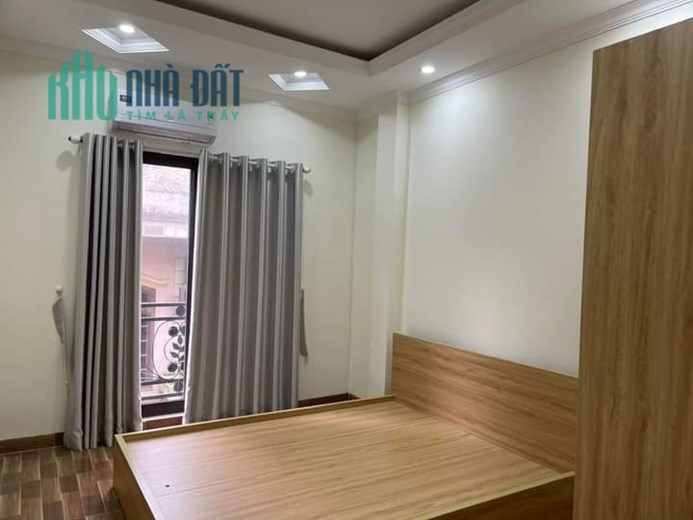 Bán Nhà Phố Doãn Kế Thiện 40m2 x 5 tầng , nhà mới , full nội thất ,  gần Phố ngõ nông , giá 5. x tỷ