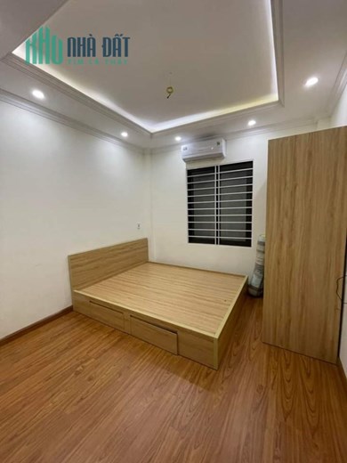 Bán Nhà Phố Doãn Kế Thiện 40m2 x 5 tầng , nhà mới , full nội thất ,  gần Phố ngõ nông , giá 5. x tỷ