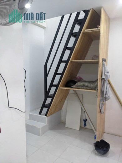Bán nhà 2 tầng đẹp Đường 702 Hồng Bàng, Quận 11, 20m2, chỉ 2.2 tỷ TL
