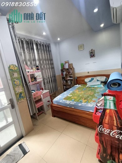 Nhà ngay chợ, dành cho khách kinh doanh buôn bán, mặt tiền Võ Duy Ninh, sát bên Quận 1