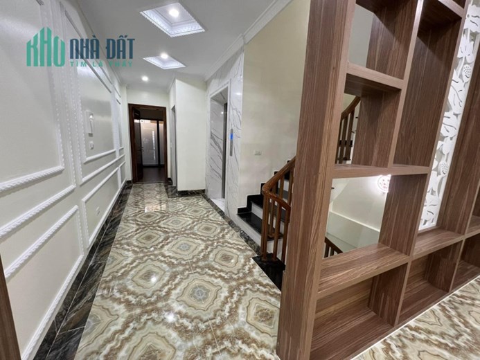 Nhà đẹp Ngọc Lâm- Long Biên, 85m x 5tầng, gara, thang máy, kinh doanh