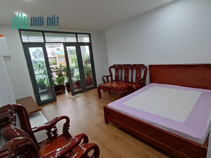 Hiếm Bán Nhà Mặt Tiền Hoàng Sa - 44m2 - 5 tầng BTCT