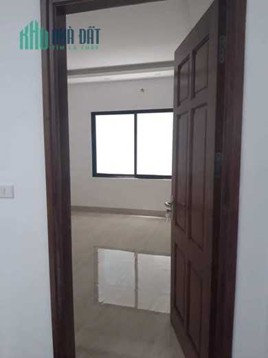 Bán căn nhà 84m2 phố Nghi Tàm, Tây Hồ Chủ tự xây 11 phòng ngủ 10m Ô tô dừng đỗ 8.4 Tỷ