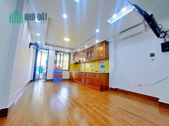 phân lô VIP ! 2 thoáng vỉ hè oto tránh phố nguyễn thị định 55m 5t 15tỷ