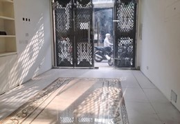 Cho thuê nhà Đội Cấn, Ba Đình 40m2, 5T, MT4m, Ô TÔ, VỈA HÈ, KINH DOANH.