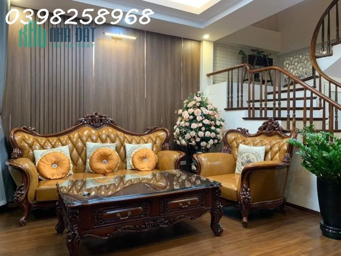 BÁN NHÀ CHÙA BỘC, 50m2x 5T, MT 5m, Ô TÔ ĐỖ CỬA, KINH DOANH, CHỈ NHỈNH 4 TỶ